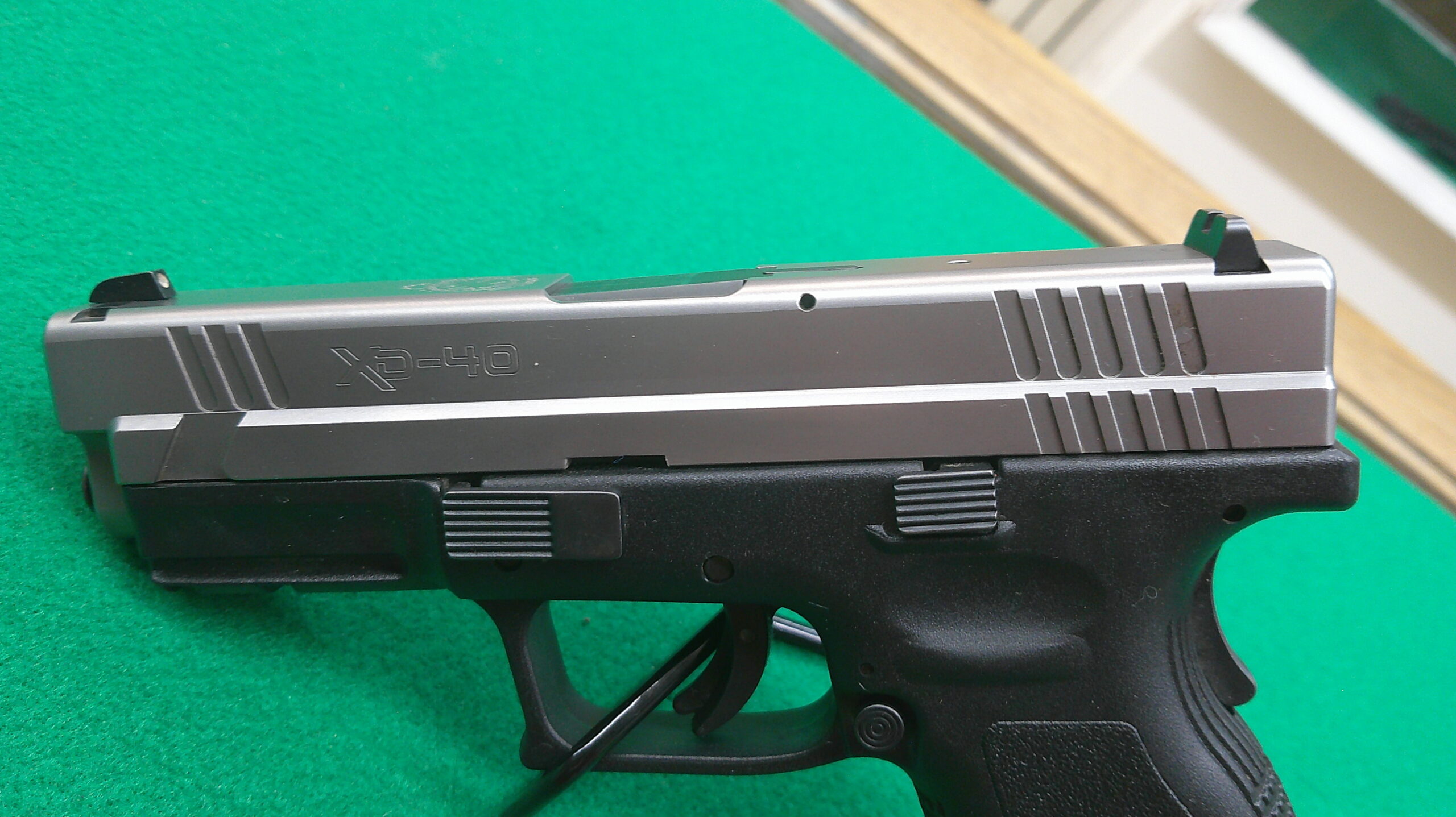 Used Springfield XD40 40 4" Barrel - Image 3